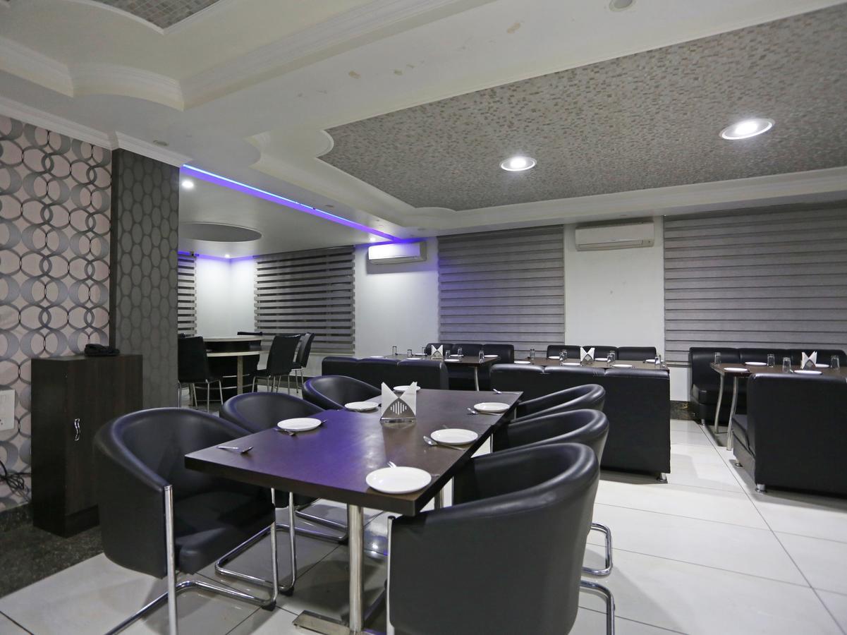 Oyo 4635 Sheetal Hotel Haldwāni Dış mekan fotoğraf
